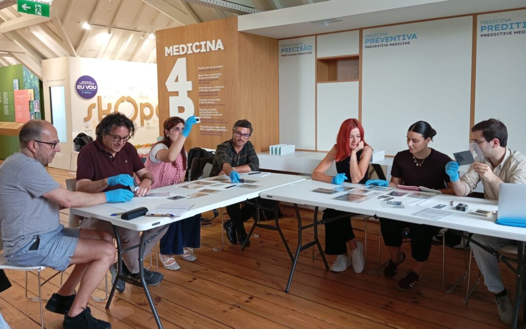Curso intensivo “Coleções de Fotografia Científica: da Identificação à Preservação” na FCH